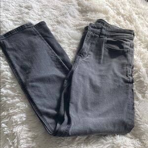 American Eagle Outfitters faded black mom jeans